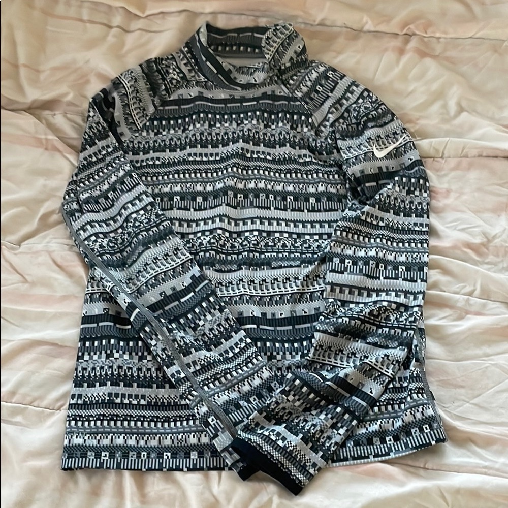 Nike Black and Gray Turtleneck Sweater with Classic Design